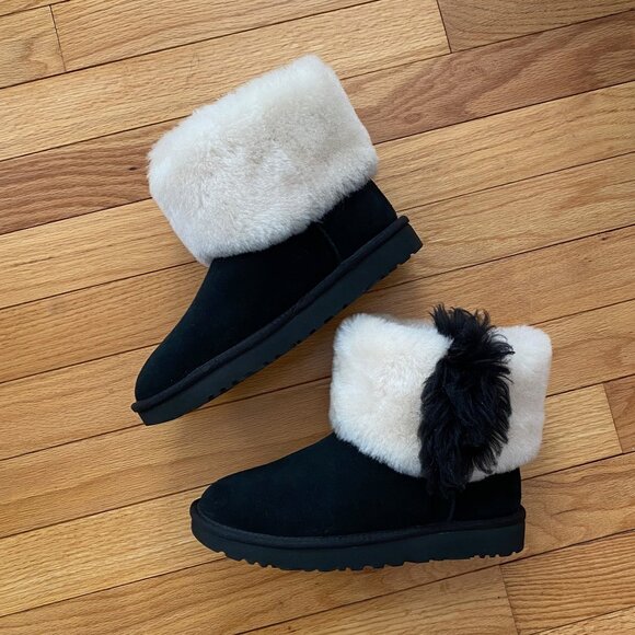 NEW UGG BOOTs CLASSIC MINI WISP SHEEPSKIN CUFF BLACK Size 7 NEW w/box - Picture 2 of 11